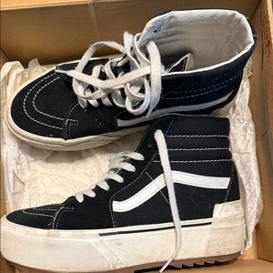 Vans Black Mens 7 women’s 8.5 Sneakers